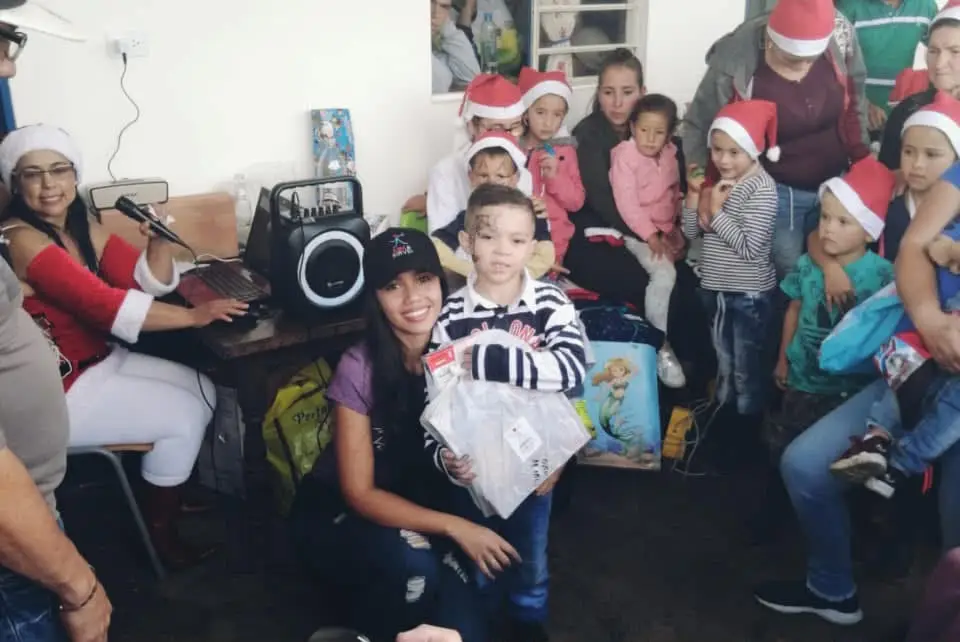 Programa AMA&SIRVE a los niños