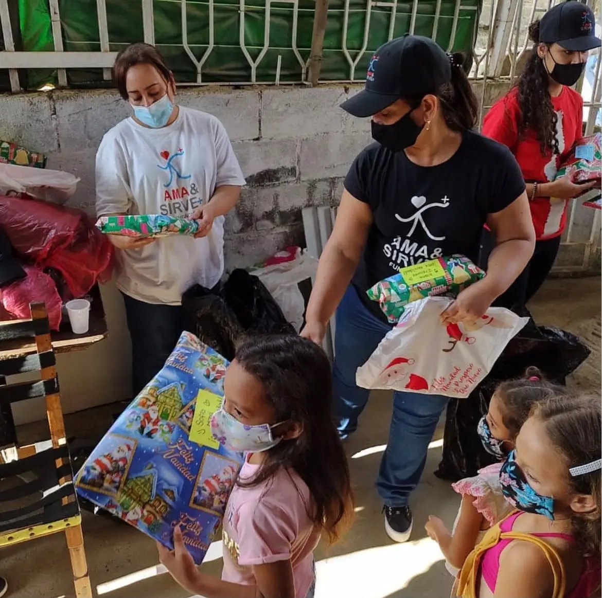 Actividad de entrega de regalos